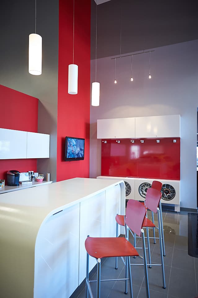 Auto Dealerships - Image 4